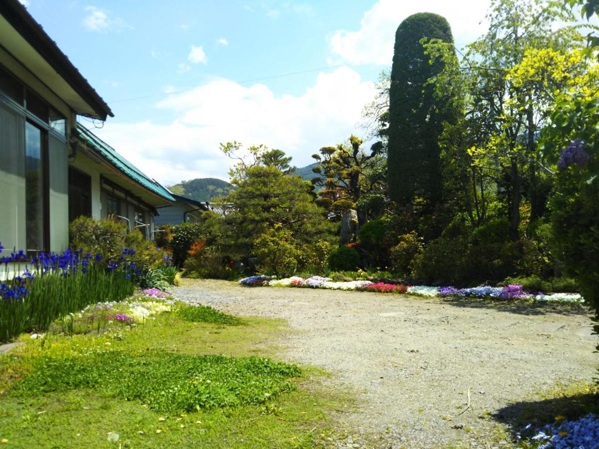ゲストハウス「古民家の宿梨本軒」 Takayama (Nagano) Esterno foto