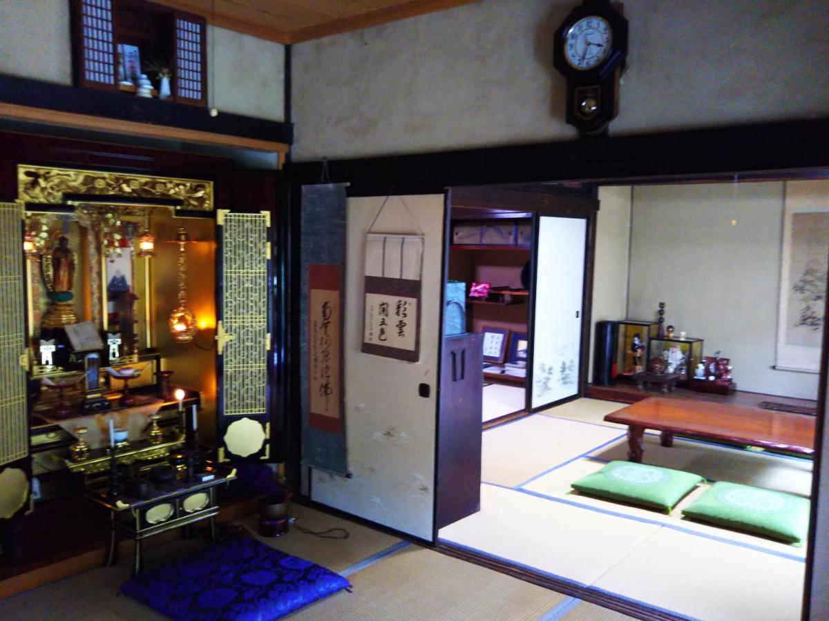 ゲストハウス「古民家の宿梨本軒」 Takayama (Nagano) Esterno foto